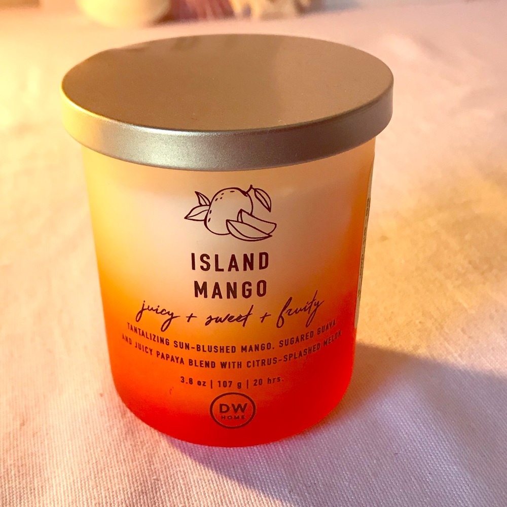 DW Home Candle